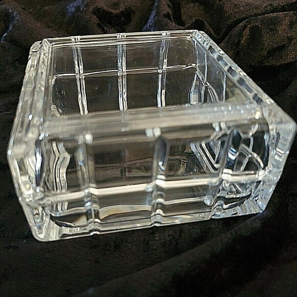 Vintage Avon 24% Lead Crystal Square Trinket Box With Lid ~ Made In France